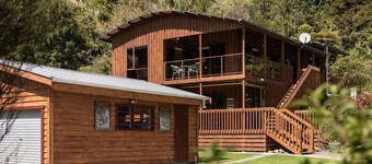 Peaceful Oasis in the heart of Tapu