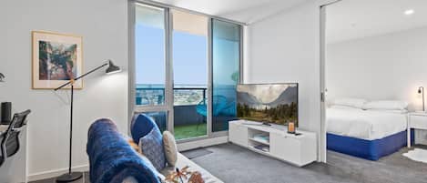 1 bedroom, desk, iron/ironing board, internet