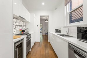 Fridge, microwave, oven, stovetop - Traditional 2-Bed Terrace House in Millers Point (Millers Point)