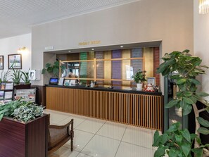 Reception - Awaikeda Ekimae Hotel Eleven (Miyoshi)