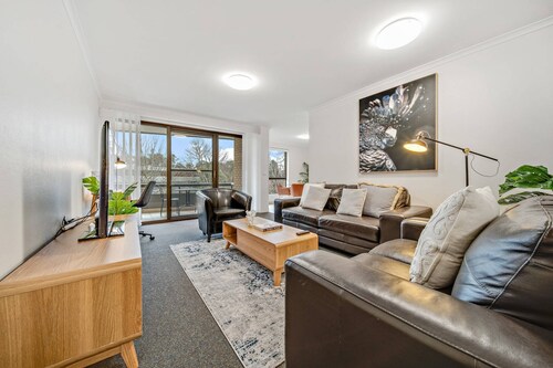 2-Bed with Pool, BBQ, Tennis Court & Parking