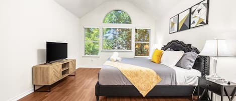 Strykejern/-brett, wi-fi og sengetøy