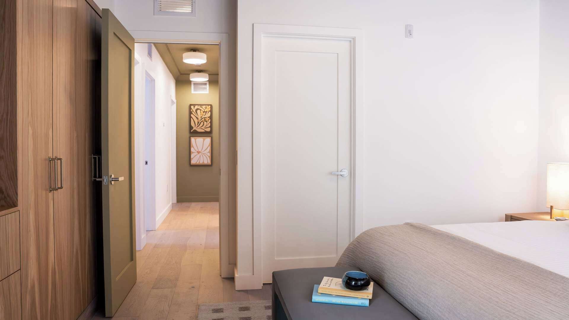 4 bedrooms, iron/ironing board, Internet