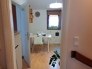 Dining - Apartment 'Algetet' with Shared Terrace, Garden, and Wi-Fi (Hannover)