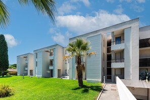 Exterior - Sophisticated Coastal Retreat near sea (Mandelieu-la-Napoule)
