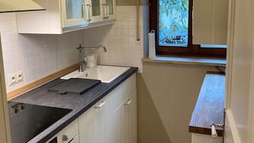 Réfrigérateur, four, plaque de cuisson, lave-vaisselle