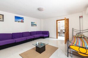 Smart TV - Su due livelli, con aria condizionata (Castelsardo)