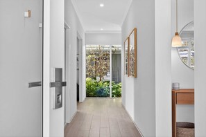 Interior - Coastal Luxe 4-Bed House in Madora Bay (Madora Bay)