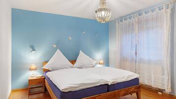 Bügeleisen/Bügelbrett, WLAN, Bettwäsche