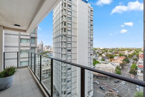Property grounds - Central Redfern Home with Balcony Escape (Redfern)