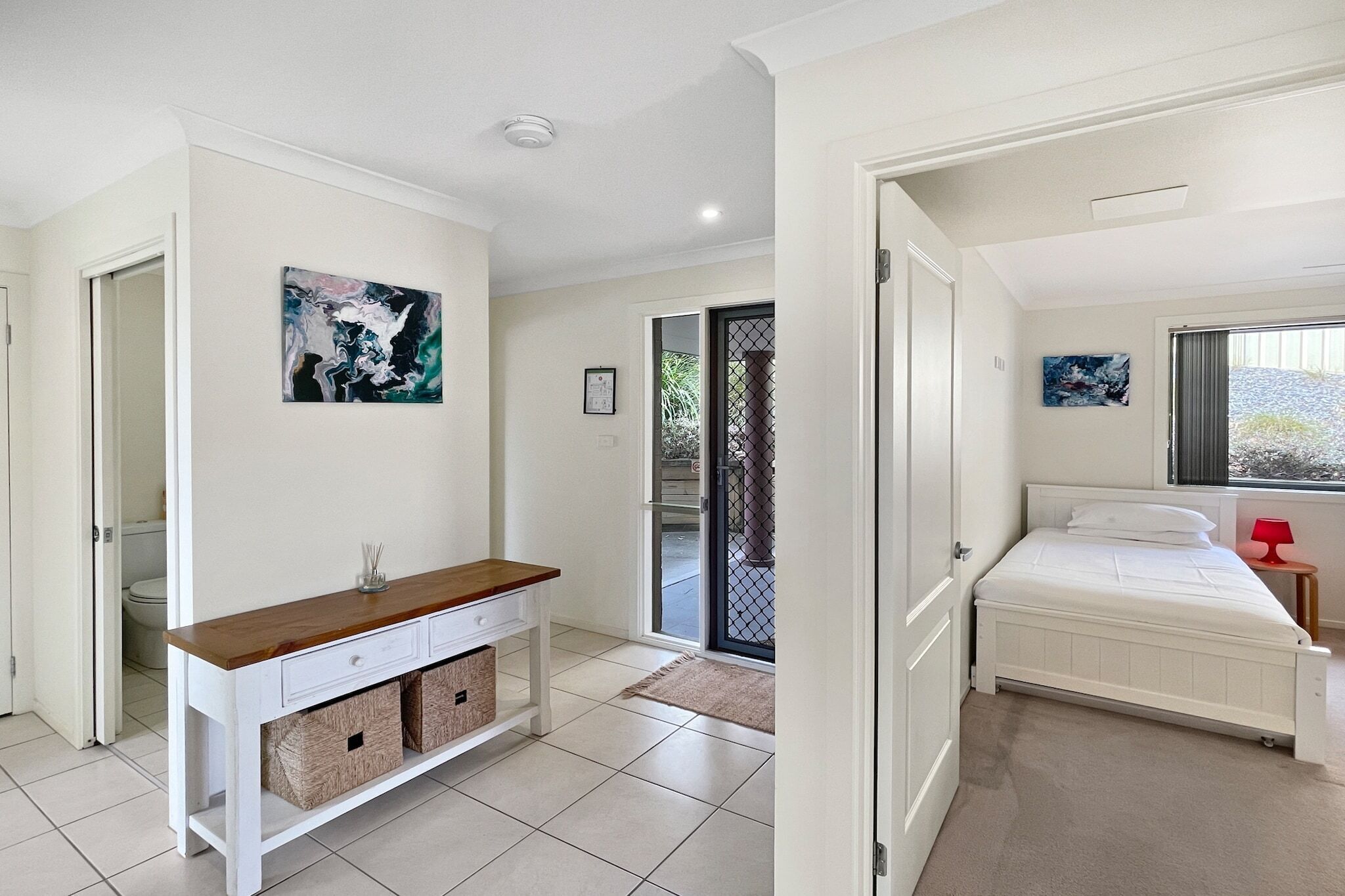Beachside Retreat With Garage Parking - Malua Bay