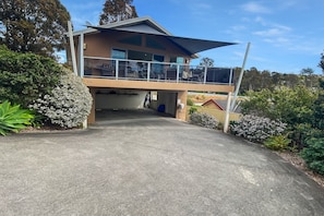 Exterior - Beachside Retreat with Garage Parking (Surf Beach)