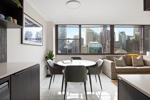 Interior - City Escape with Spa Access in Darlinghurst (Darlinghurst)
