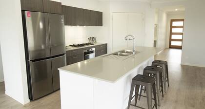 Spacious 4-Bed House in Leafy Plainland