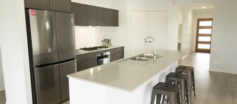 Spacious 4-Bed House in Leafy Plainland