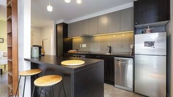 Fridge, microwave, oven, stovetop