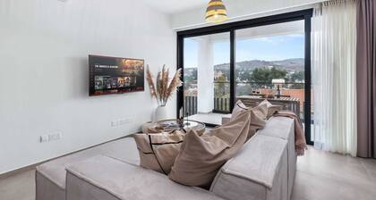 Pamboo Ampelos House by Nomads