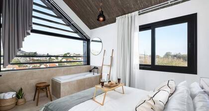 Pamboo Verdea House by Nomads