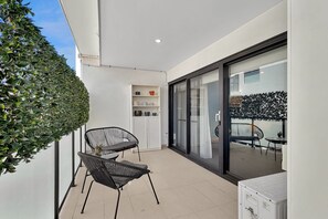Terrace/patio - Peaceful 1-Bed Unit in Leafy Yokine (Yokine)