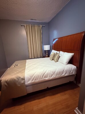 WiFi, bed sheets