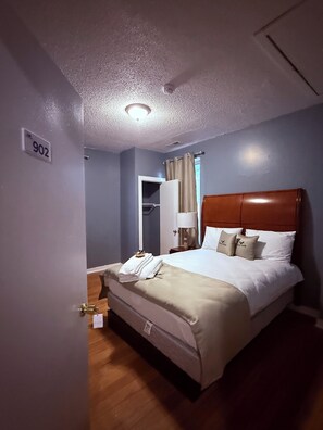 WiFi, bed sheets
