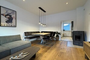 Smart TV - Lucy’s Studio Apartment || Kössen (Kössen)