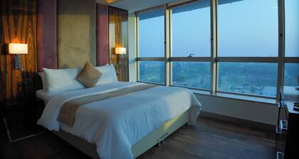 Margalla View Signature Suite