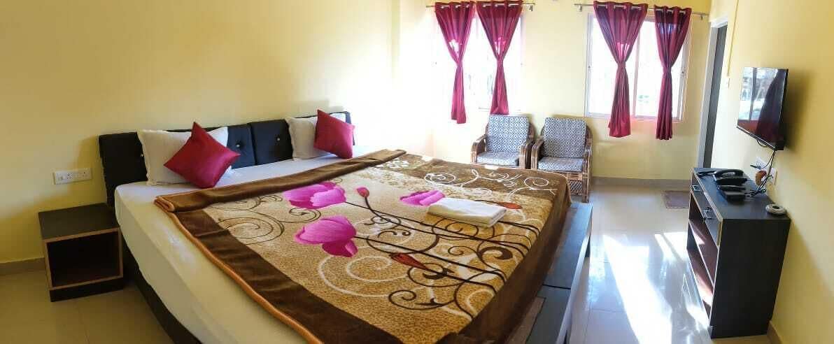 Habitació estàndard | Escriptori i wifi gratuïta 