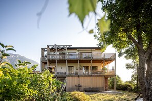 Exterior - Apartment Maruna with Mountain View, Private Terrace and Wi-Fi (Magrè allʼ Adige)