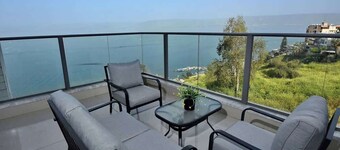 Ariston  First Line Lake View