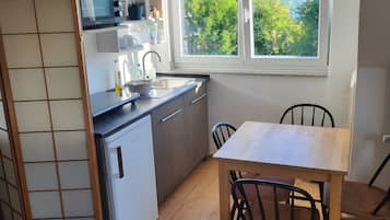 Frigorífic, forn, placa de cuina i rentaplats