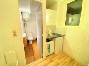 Hair dryer, towels, soap, toilet paper - Cocoon in the heart of Nîmes (Nîmes)