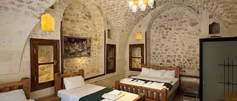 Family Quadruple Room, Garden View