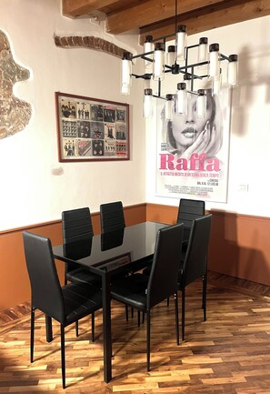 Dining - In the heart of the historic center a few steps from the Arena and Juliet's Balcony (Verona)