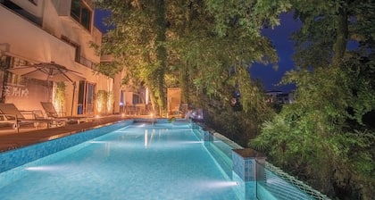 Mengxi Bieyuan Forest Resort Hotel