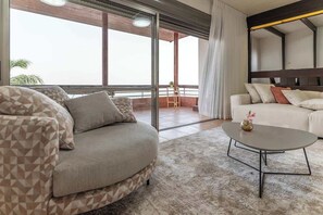 TV - Kinneret View  six bedrooms (Tiberias)
