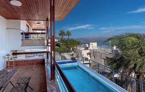 Kinneret View  six bedrooms