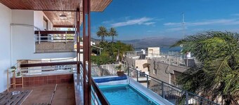 Kinneret View  six bedrooms