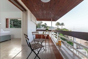 Property grounds - Kinneret View  six bedrooms (Tiberias)