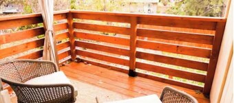 Cozy 2-bedroom house on South Hill, Spokane. Garage. Patio. Close to everything