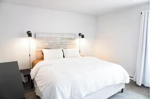2 habitaciones, tabla de planchar con plancha, wifi y ropa de cama