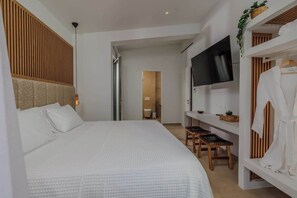 Iron/ironing board, travel cot, WiFi, bed sheets