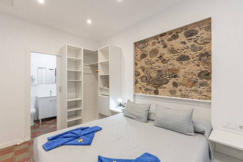 'La Palma' with Balcony and Wi-Fi