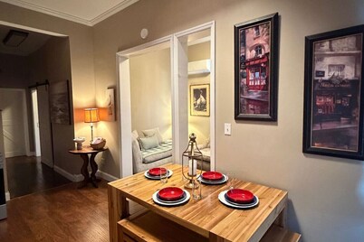 2-bedroom loft apartment in adorable Pineville close to Pine Mountain State Park