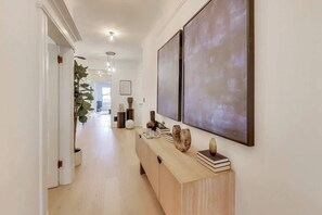 Interior - Stylish Renovated 3-BR San Francisco Condo (San francisco)
