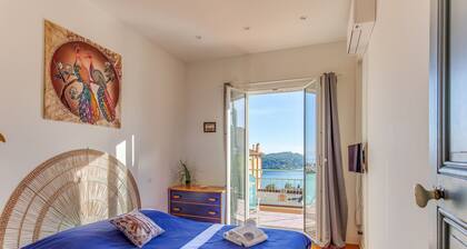 VILLA BELLA VISTA BAY VI4488 By Riviera Holiday Ho