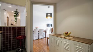 Apartment (1 Bedroom) | Living area | 33-inch TV with cable channels - Italianway - Ponte Seveso 35 (Milan)