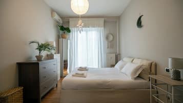 Apartment (1 Bedroom) | 1 bedroom, iron/ironing board, cribs/infant beds, bed sheets