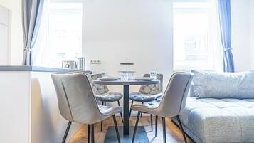 Basic Apartment | Private kitchen | Fridge, microwave, oven, stovetop