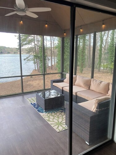 Lakeside Leisure - A Hidden Gem in Metro Atlanta